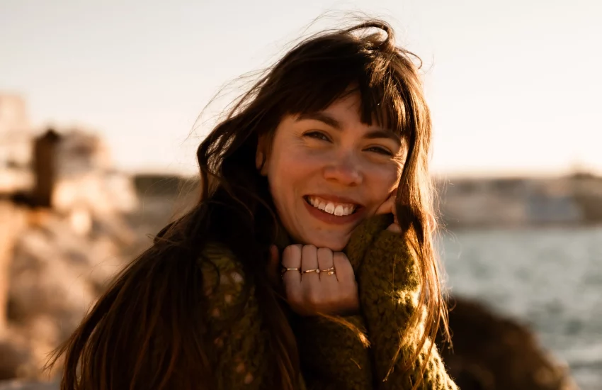 Photographe portrait Beaujolais Laetitia Duvernay Moments Lyon Bourgogne photographie portrait sourire photographie lifestyle